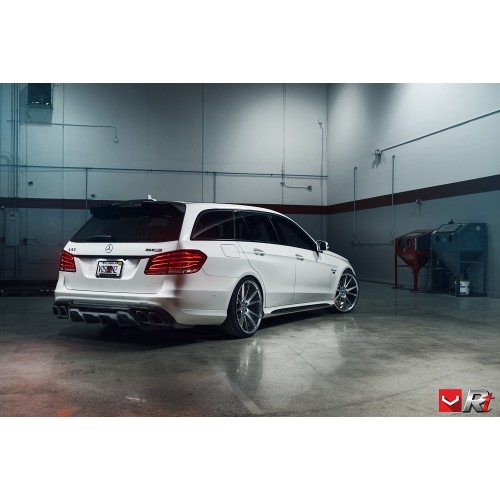 RENNtech Carbon Fiber Tailgate Spoiler